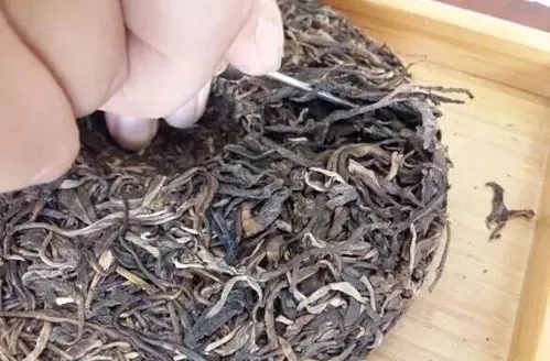 已經(jīng)打開(kāi)的普洱茶餅應(yīng)如何更好地存放，短期和長(zhǎng)期的方法都教給你?