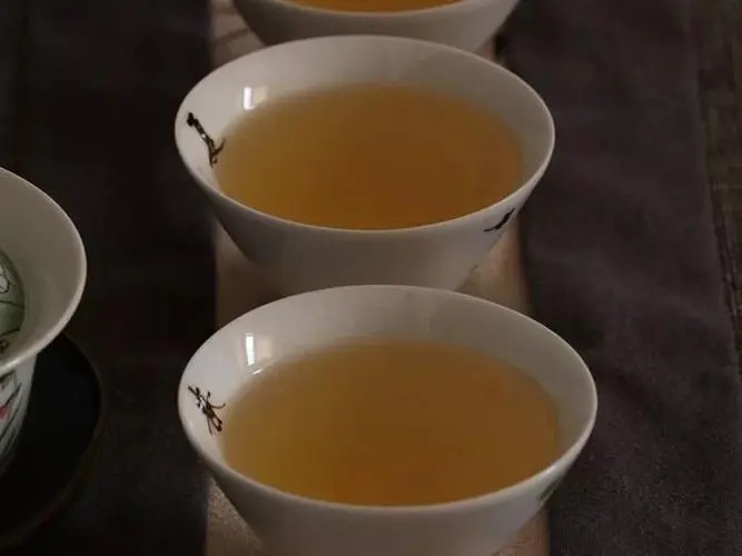 普洱茶的舌底鳴泉是怎么樣的？