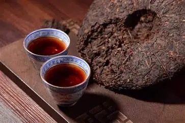 苦、澀味絕不是古樹普洱的霸氣，那也叫懂普洱茶，別逗了！