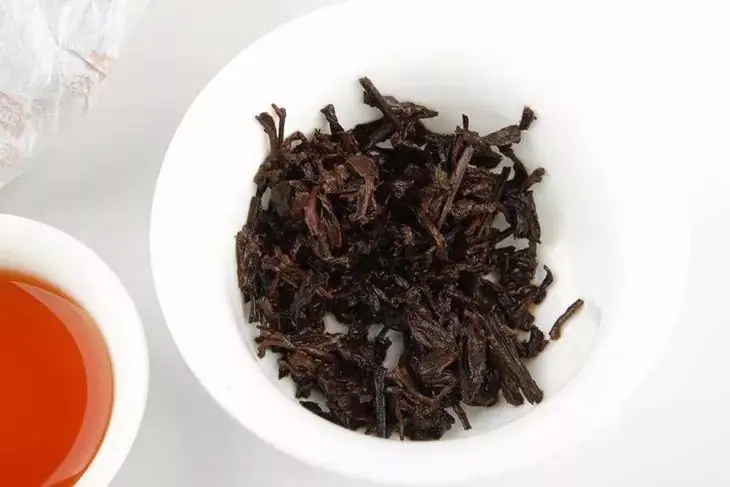 普洱熟茶好壞如何辨別？行家教你3步走！聞茶香、品茶湯、鑒葉底