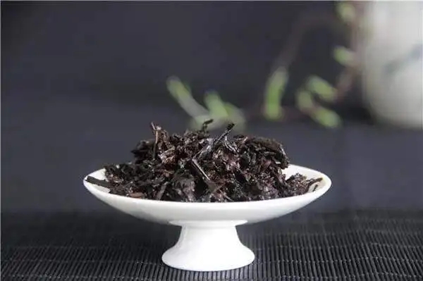 判斷普洱茶是不是好料，只看一個(gè)地方！